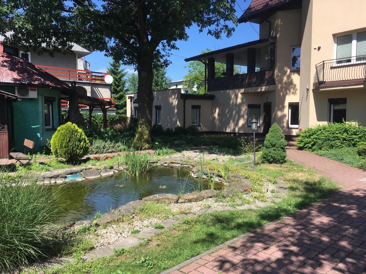 Noclegi Pracownicze Zielonka  Exterior foto